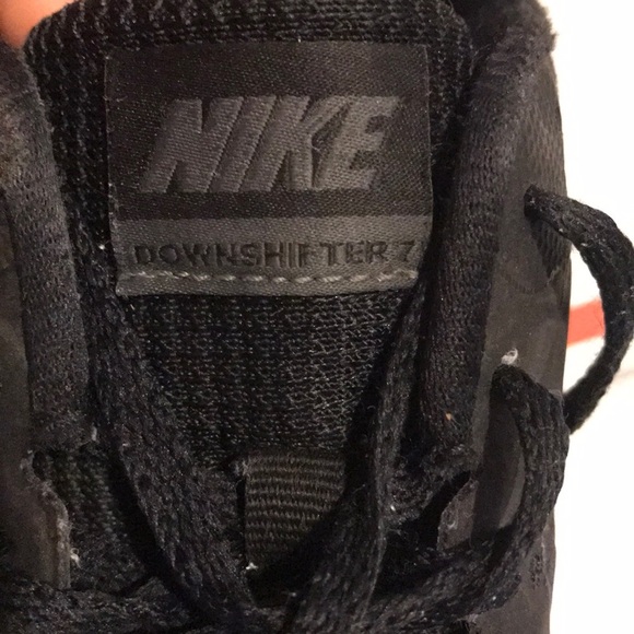 Nike downshifter 7, mens tennies ,size 8.5 - Picture 9 of 9